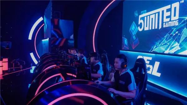 尤其在关键 尤其在关键